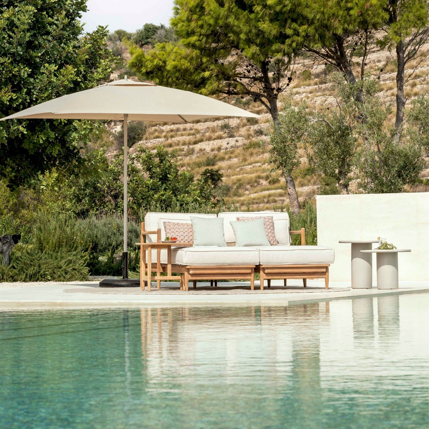 NOA - Outdoor Chaise Lounge