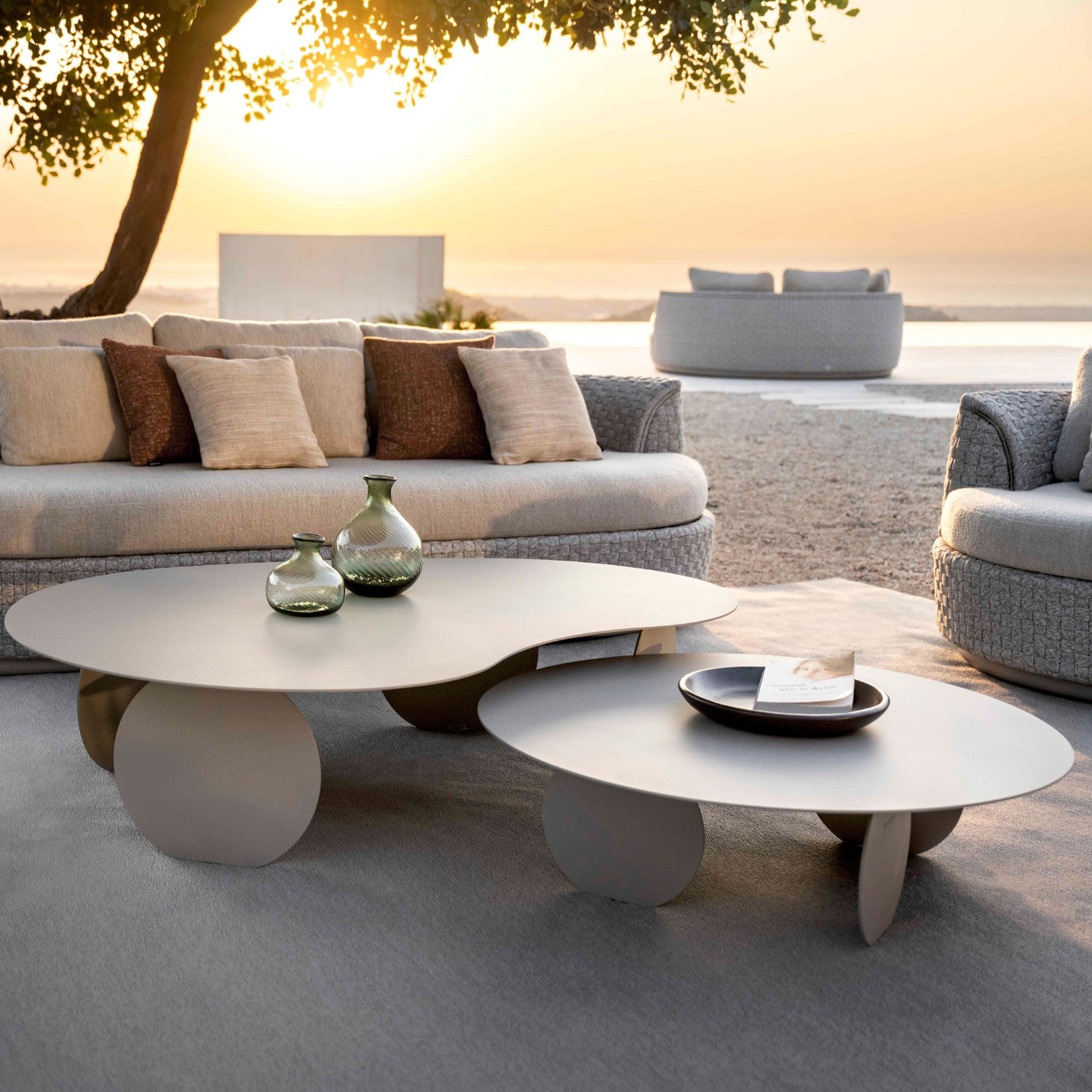 Taro Table Jardinico Taro Outdoor Coffee Table – Luminesy