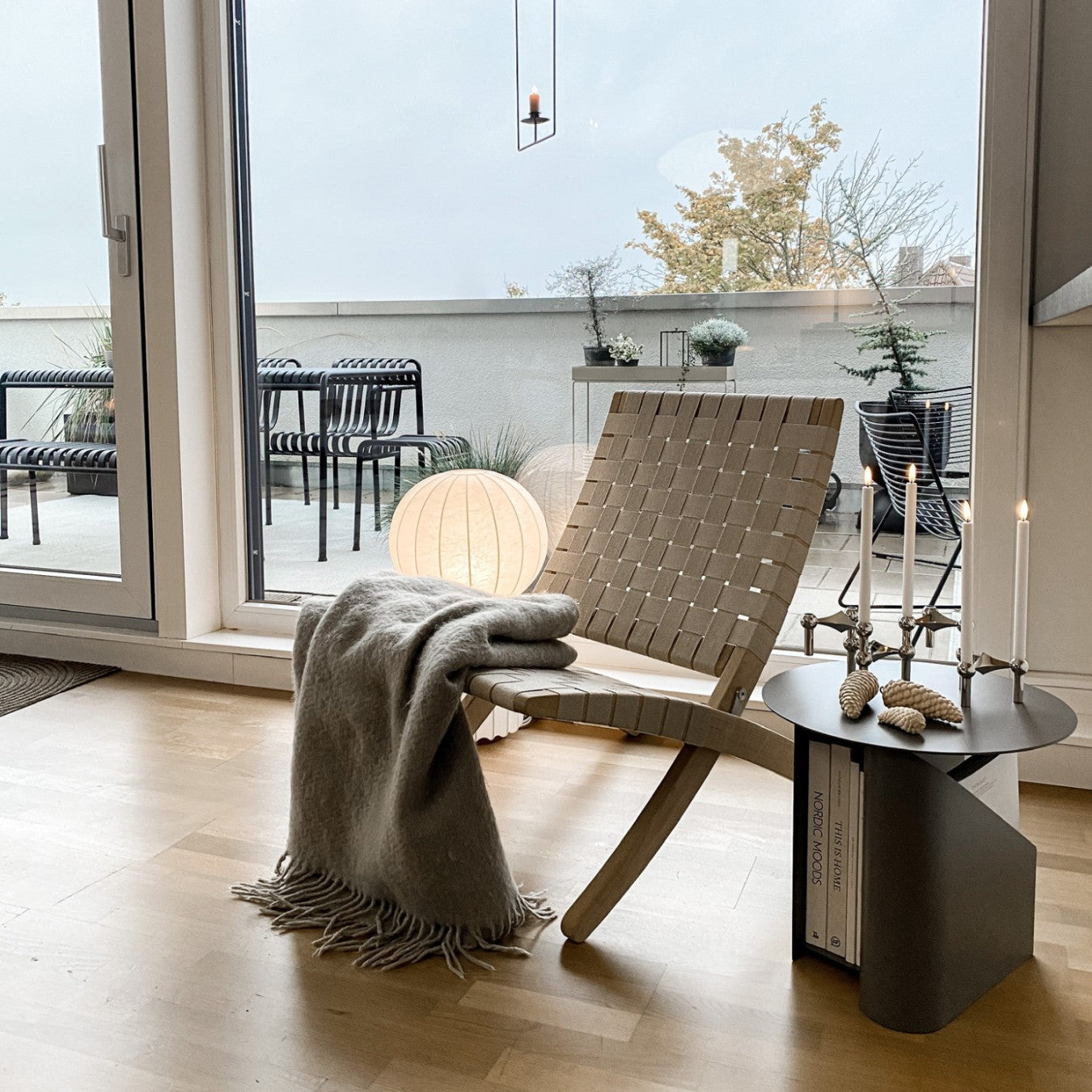 SENTRUM - Side Table