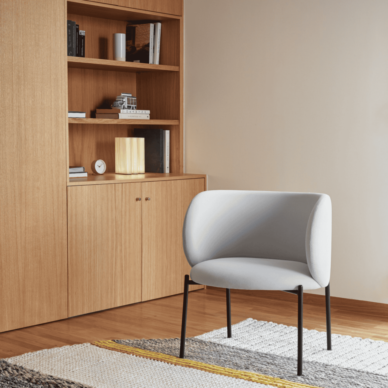 MOGI - Armchair