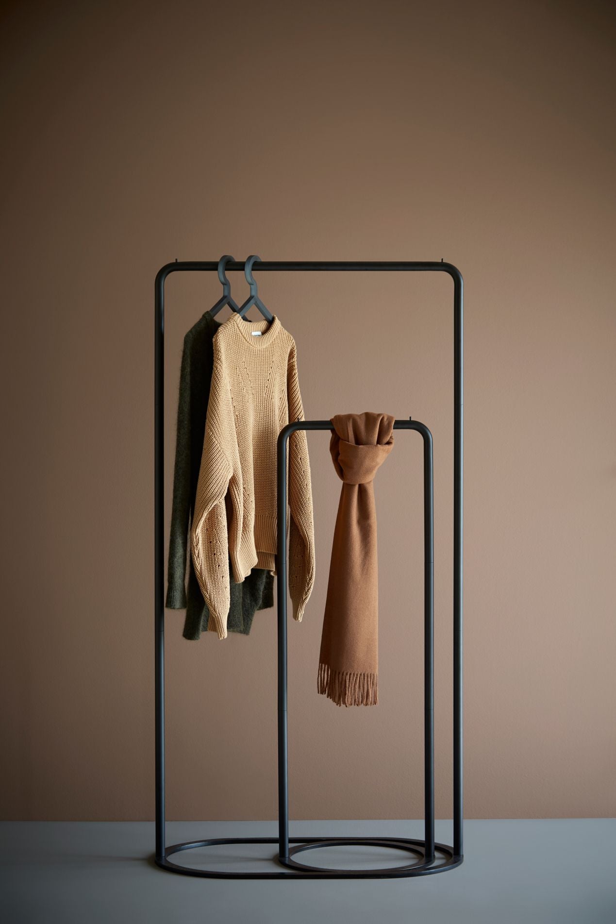 O&O - Clothes Rack