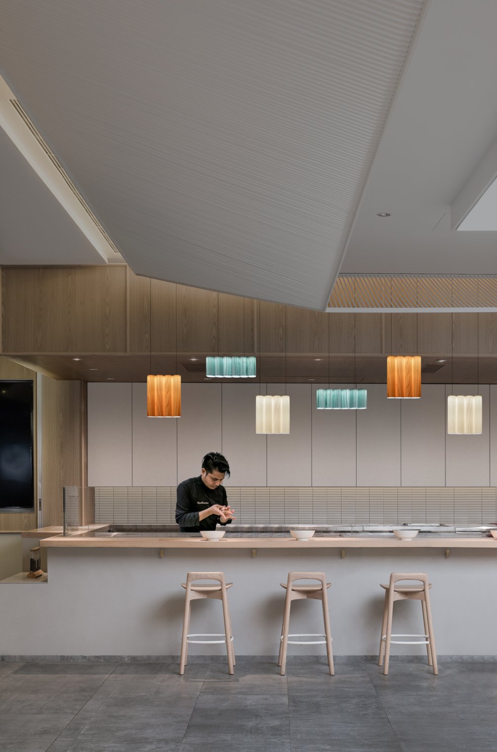 TOMO LONG - Pendant Light