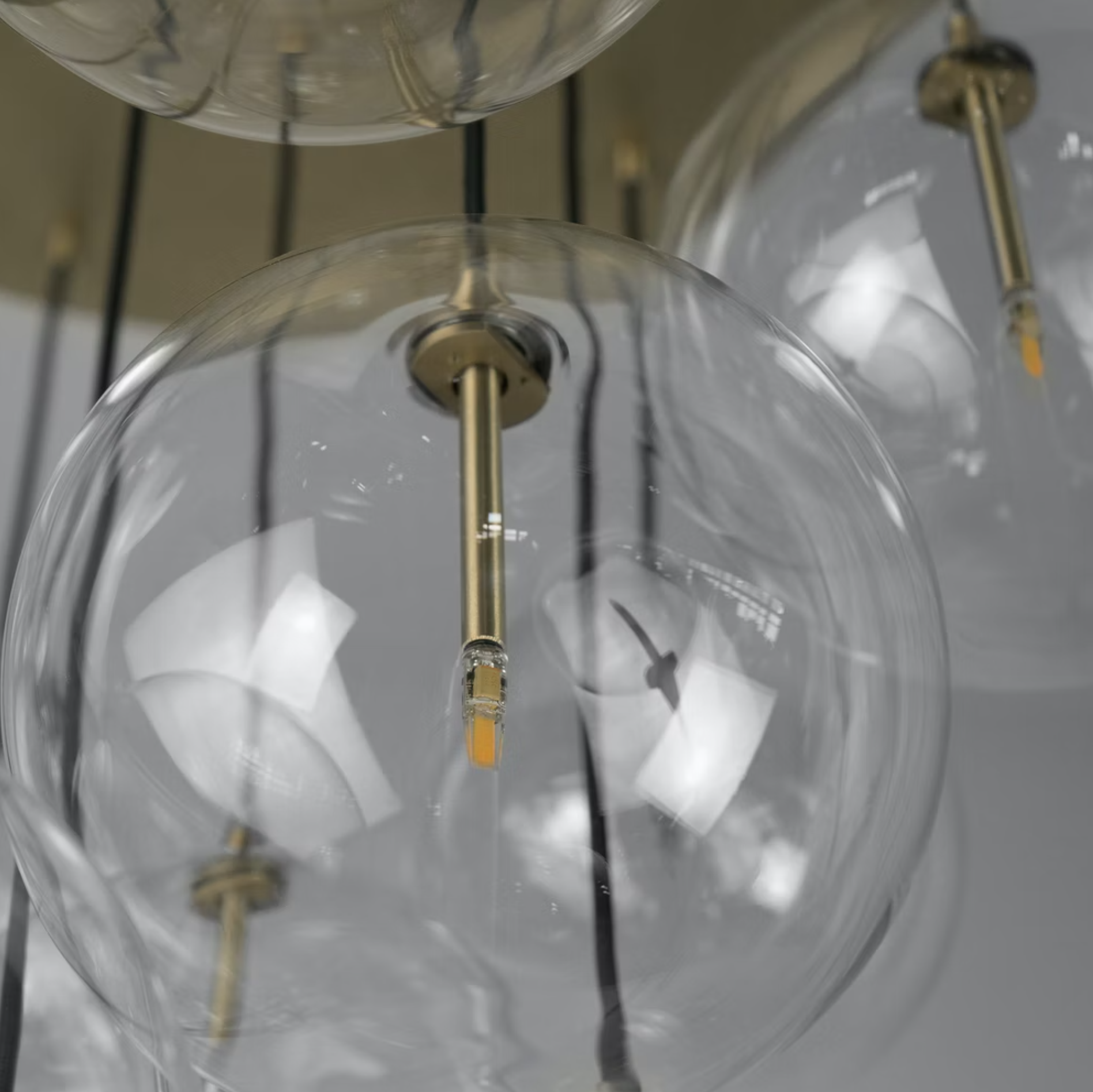 CLUSTER 13 - Pendant Light