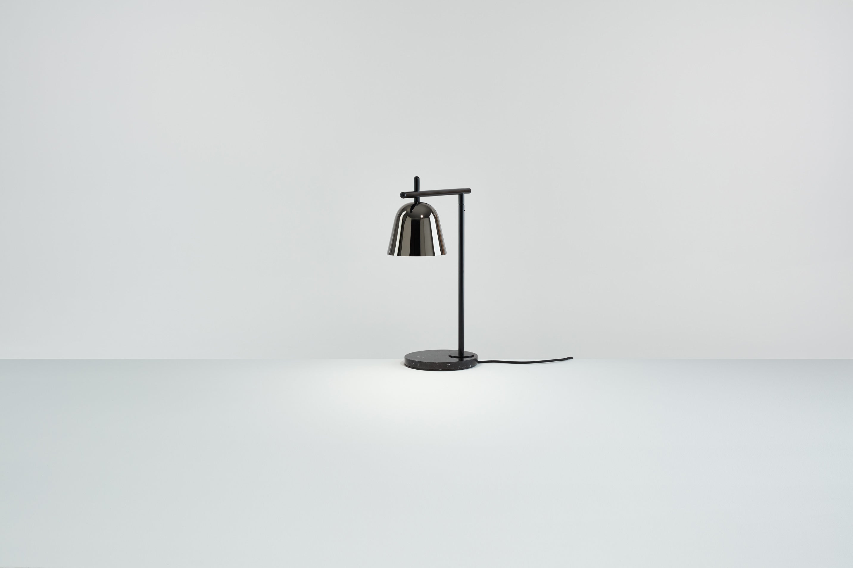 LIGHTOREAD M - Table Lamp