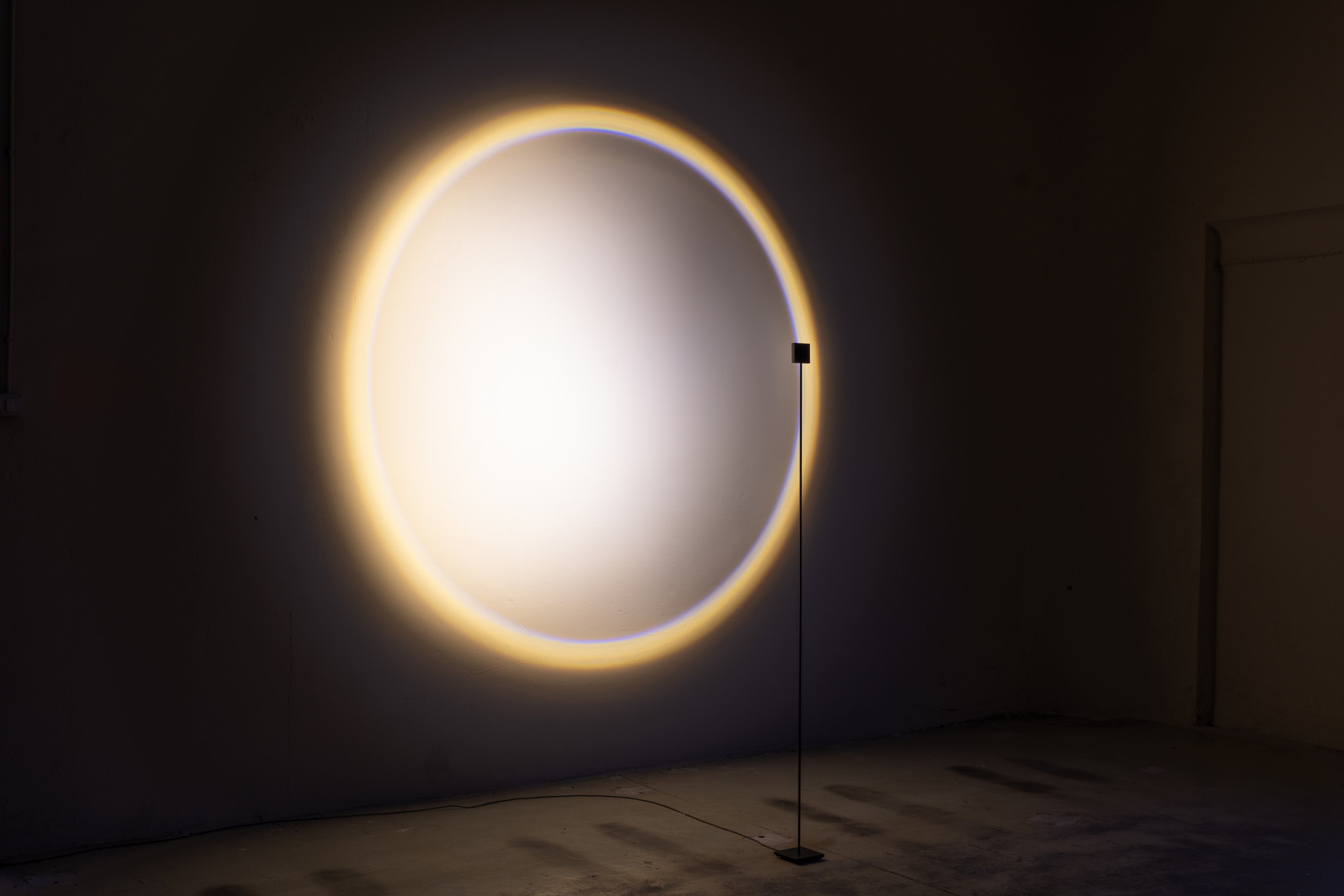 HALO MOON - Floor Lamp