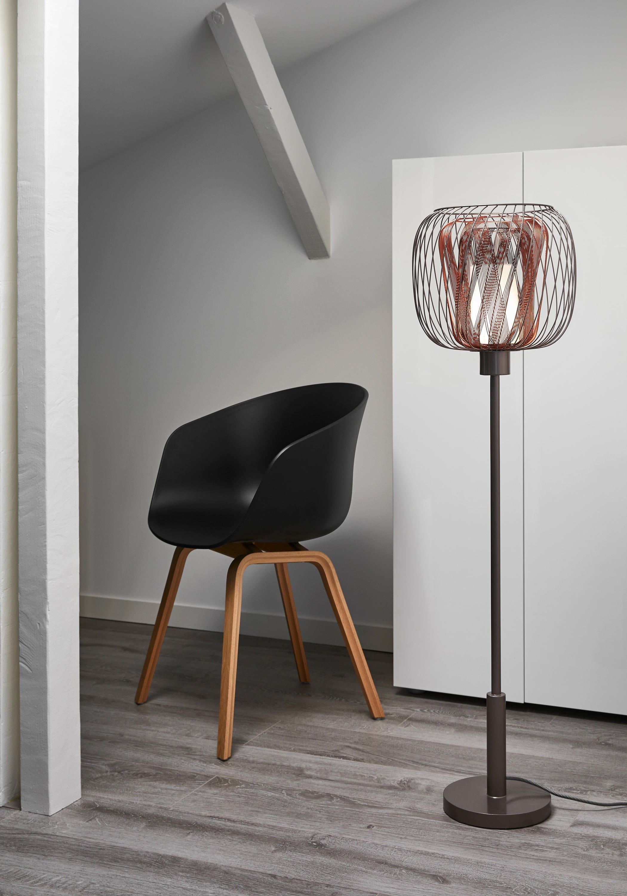 BODYLESS L - Floor Lamp - Luminesy