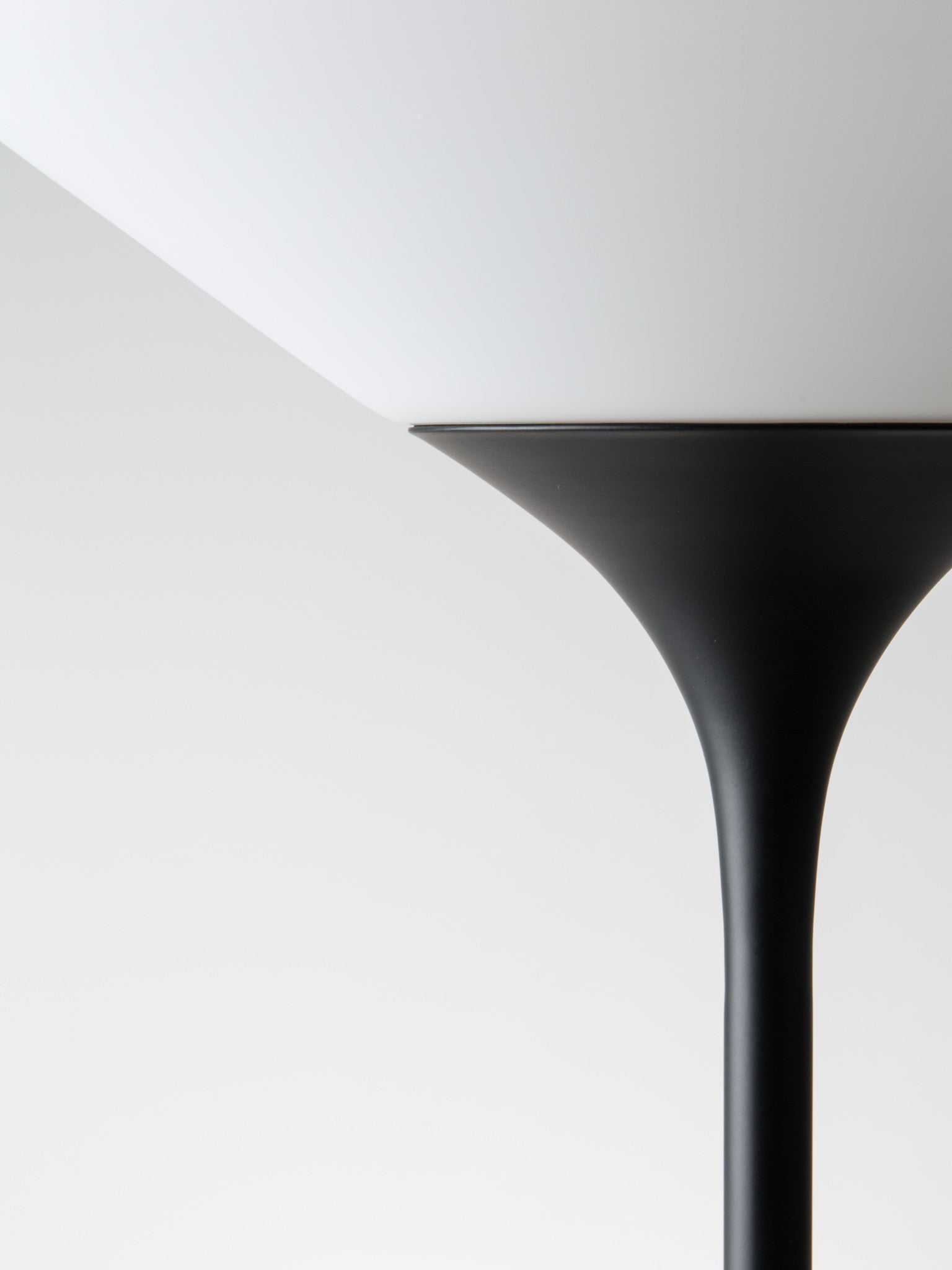 AWA S - Floor Lamp - Luminesy